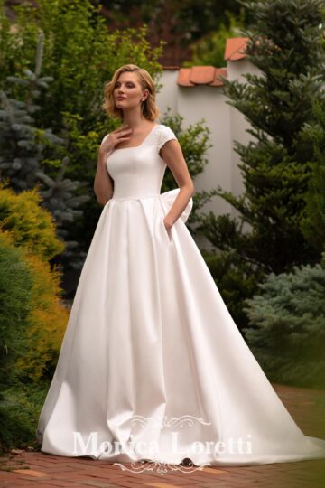 Monica Loretti 8308