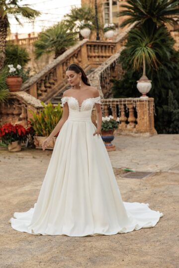Monica Loretti 8322