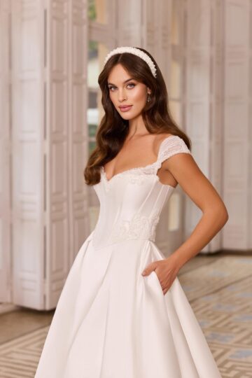 Monica Loretti 8377 Bodice
