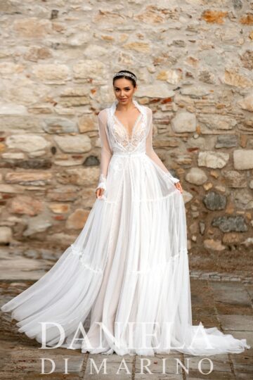 Daniela di Marino 6366 Cape Sale