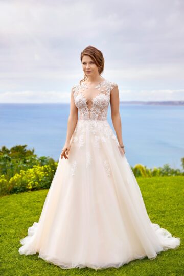 Tres Chic 22224
