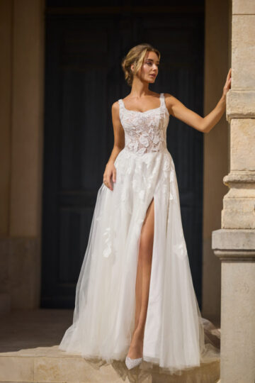 Tres Chic 27201